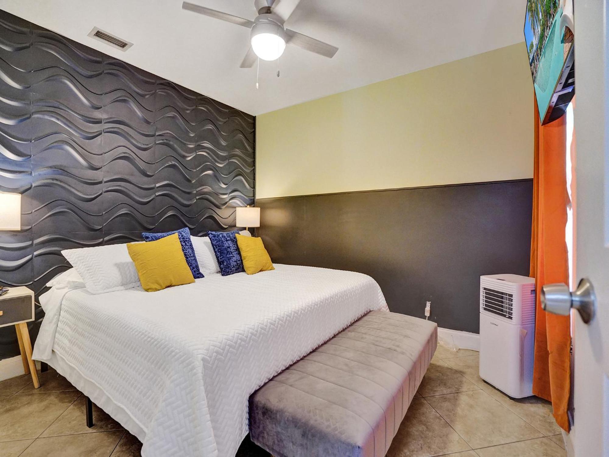 Large Gay Men'S 1 Bedroom W Gameroom Heated Pool Clothing Optional Oakland Park Buitenkant foto