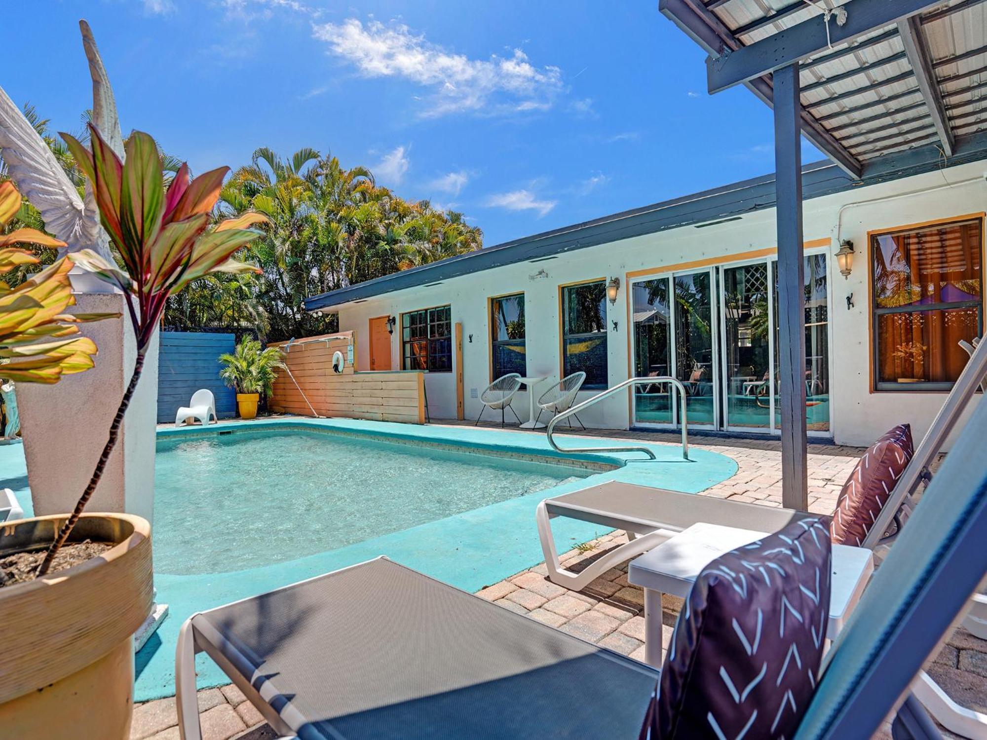 Large Gay Men'S 1 Bedroom W Gameroom Heated Pool Clothing Optional Oakland Park Buitenkant foto